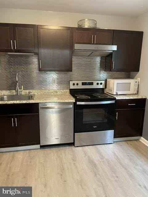 8338 Moline Pl - Photo 7 of 30