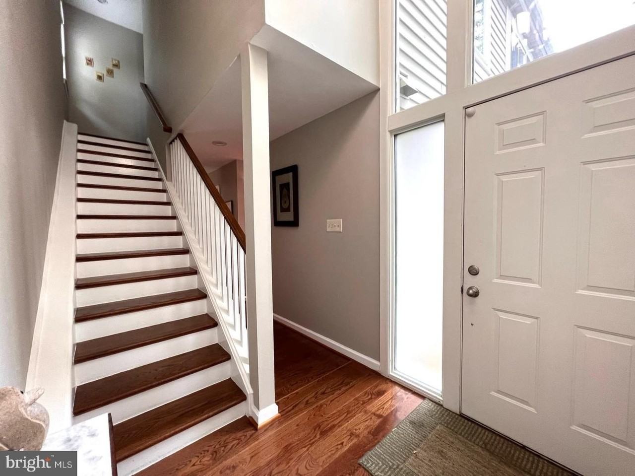 1514 Roundleaf Ct - Photo 3 of 32