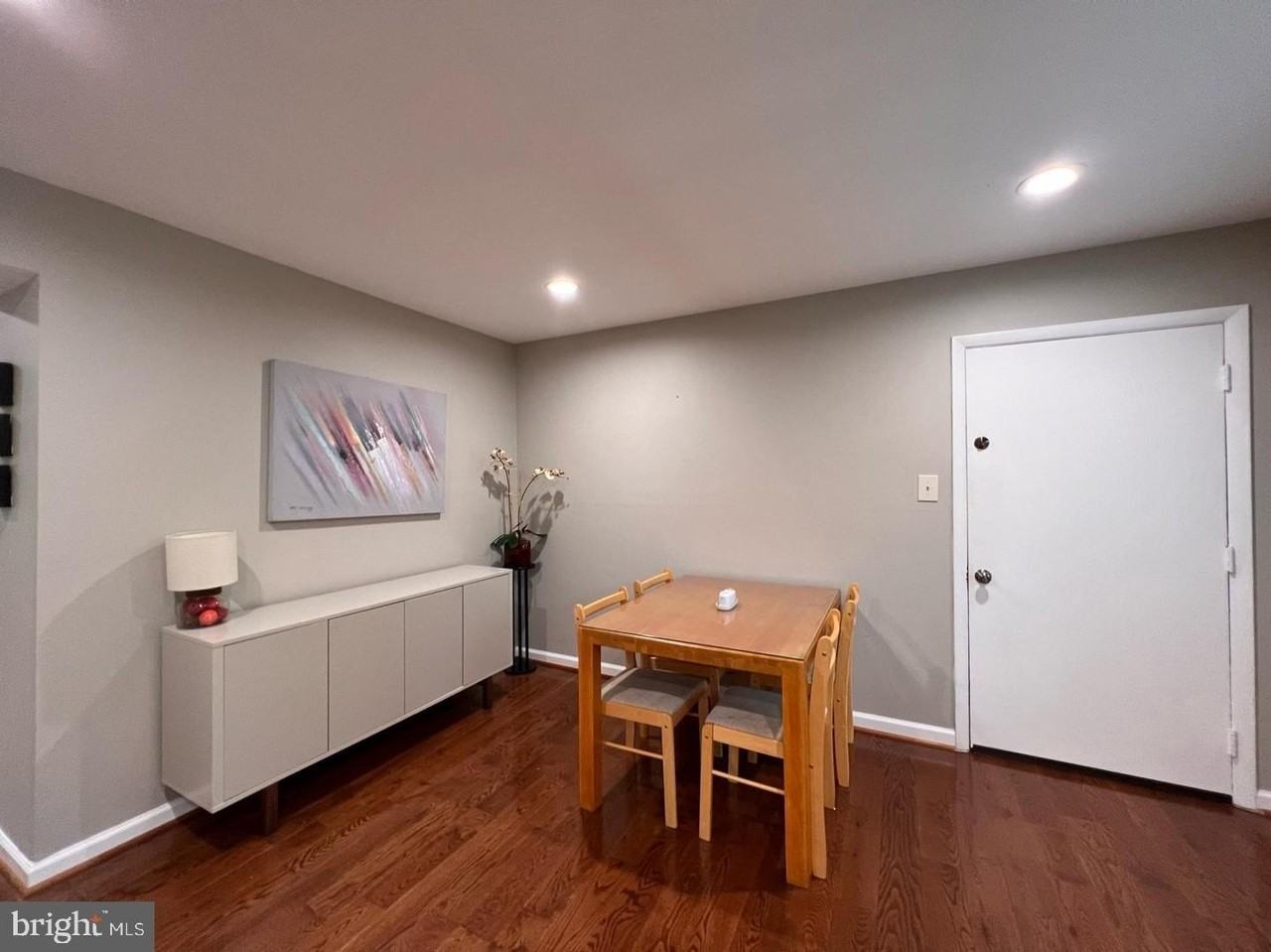 1514 Roundleaf Ct - Photo 7 of 32