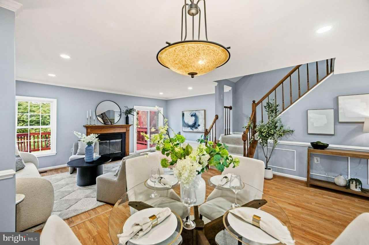 21140 Winding Brook Sq - Photo 5 of 29