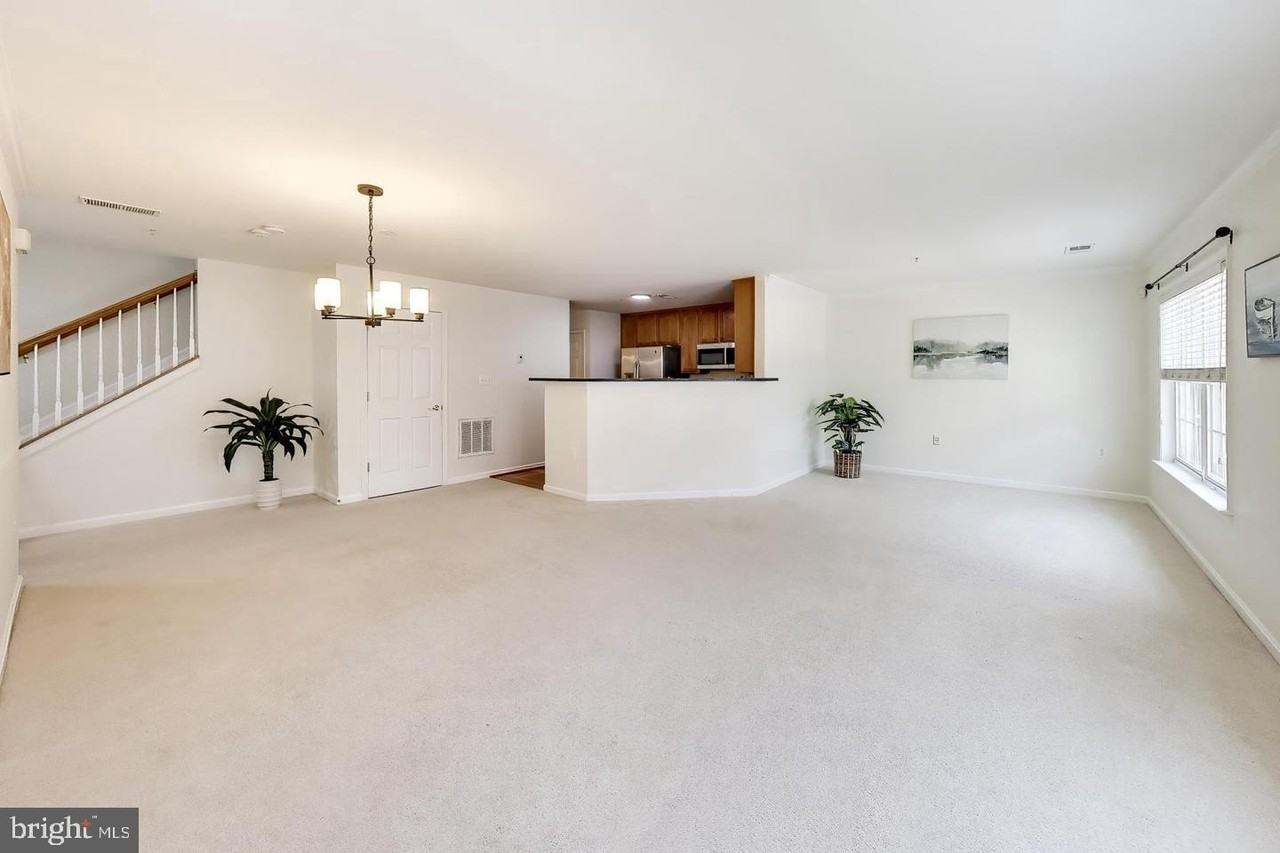 16815 Nuttal Oak Pl - Photo 2 of 19