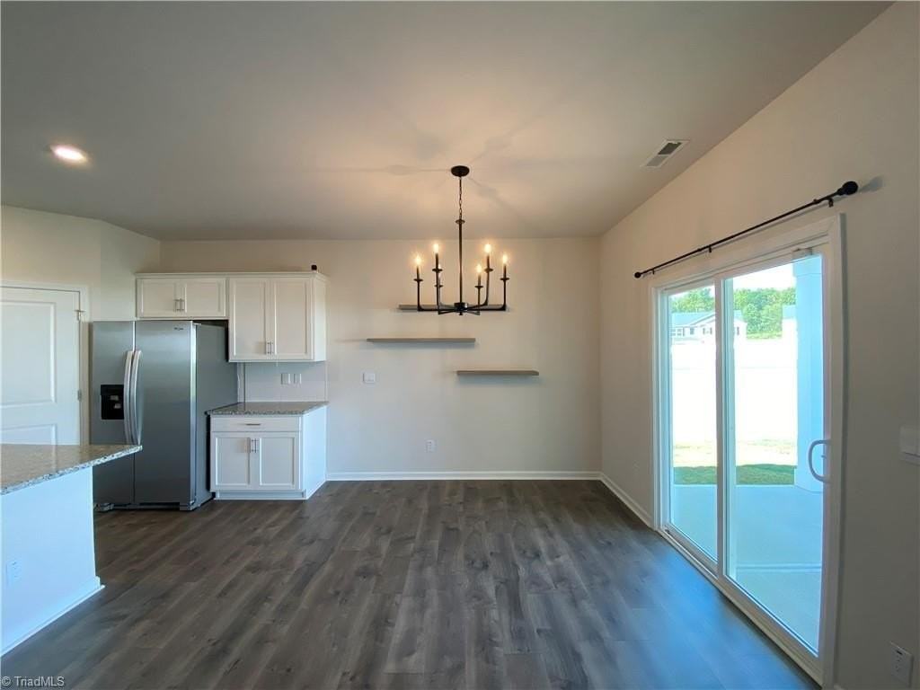 392 Rhett Ave - Photo 6 of 28