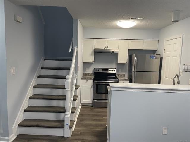 413 Lees Mill Dr - Photo 5 of 30