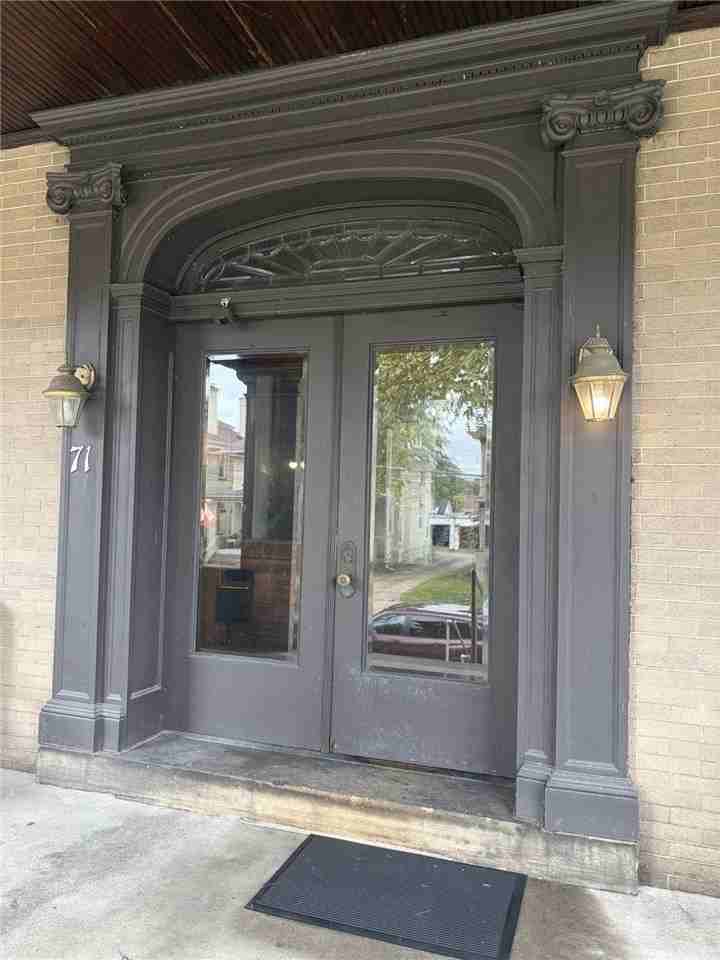 71 N Euclid Ave - Photo 3 of 25