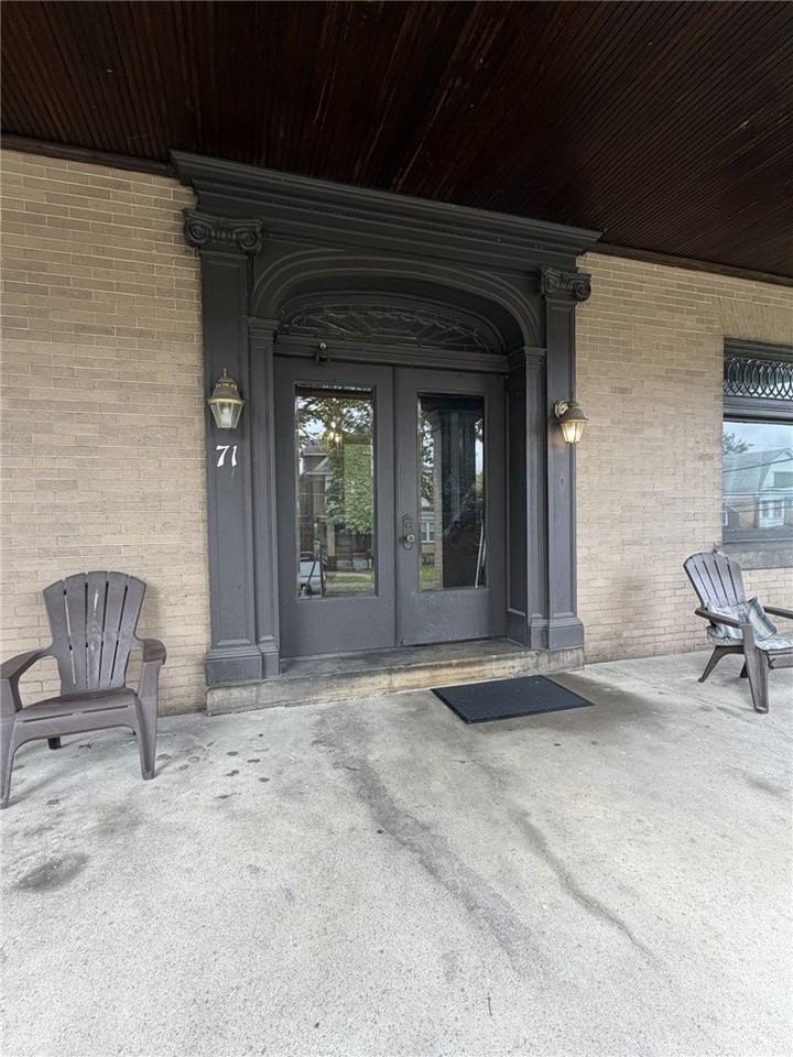 71 N Euclid Ave - Photo 4 of 25