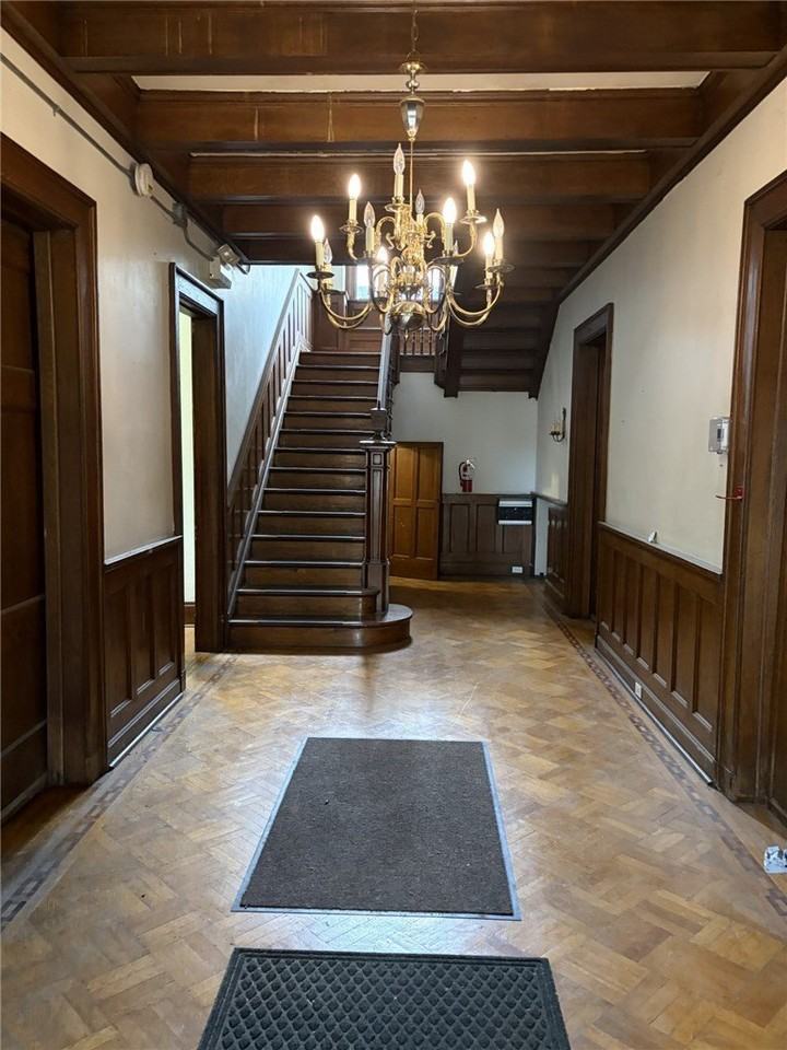 71 N Euclid Ave - Photo 7 of 25