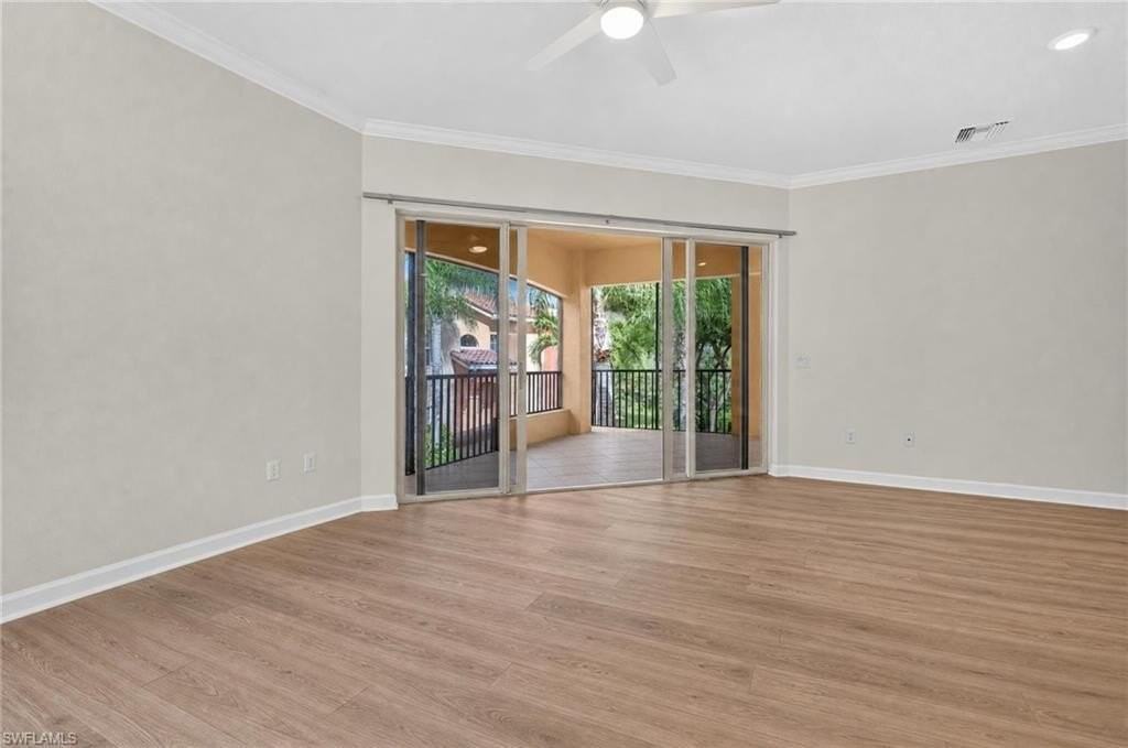 8701 Piazza Del Lago Cir #202 - Photo 5 of 37