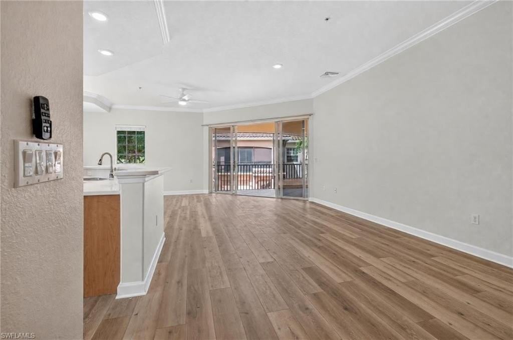 8701 Piazza Del Lago Cir #202 - Photo 7 of 37
