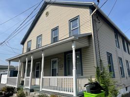 featured image of 114 Carpenter St
