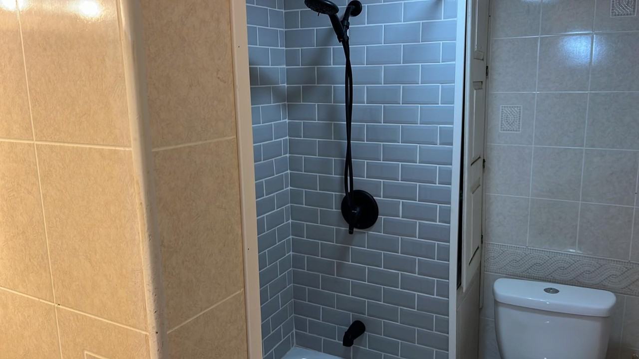 114 Carpenter St - Photo 5 of 10