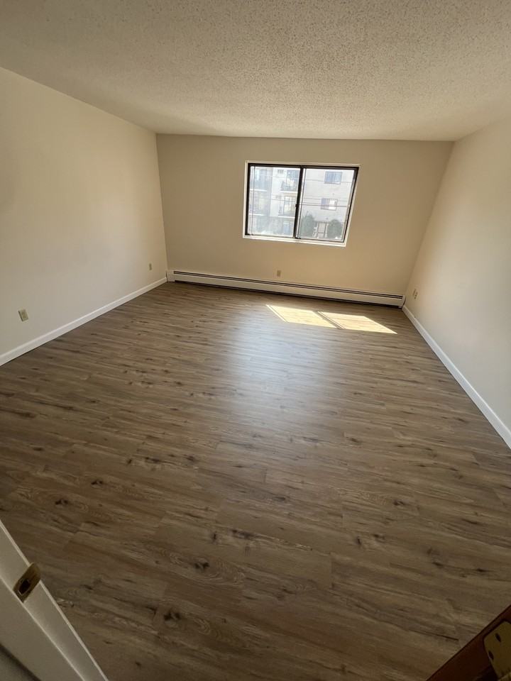 6 Carriage Hill Rd - Photo 4 of 9