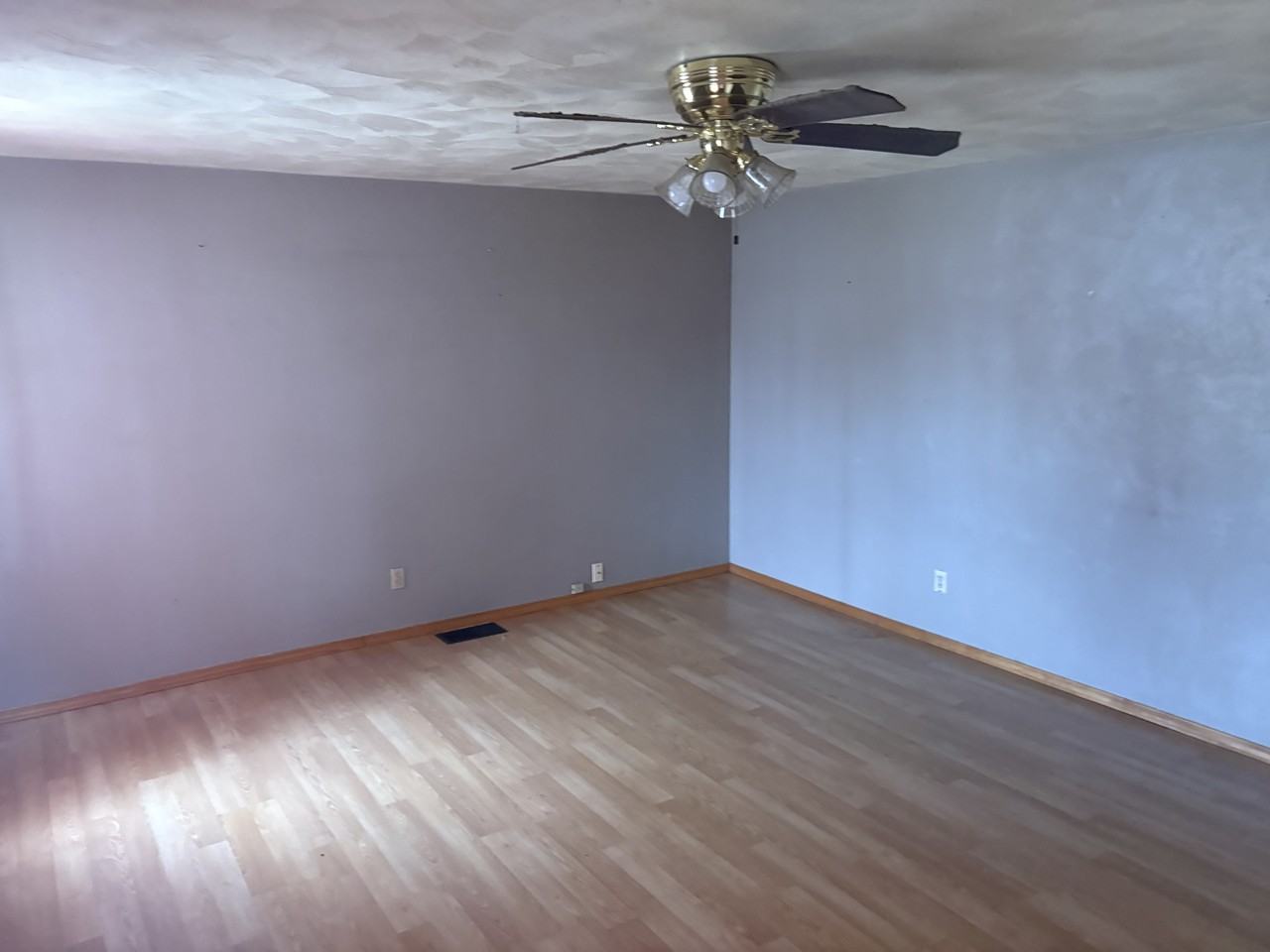 515 W Williams St #1 - Photo 5 of 10