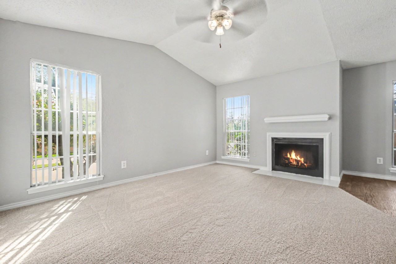3647 W Northgate Dr #256 - Photo 3 of 21