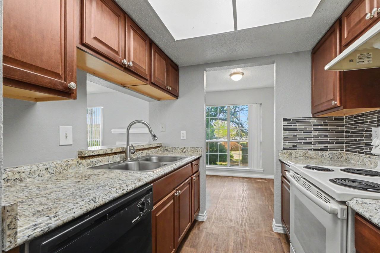3647 W Northgate Dr #256 - Photo 5 of 21
