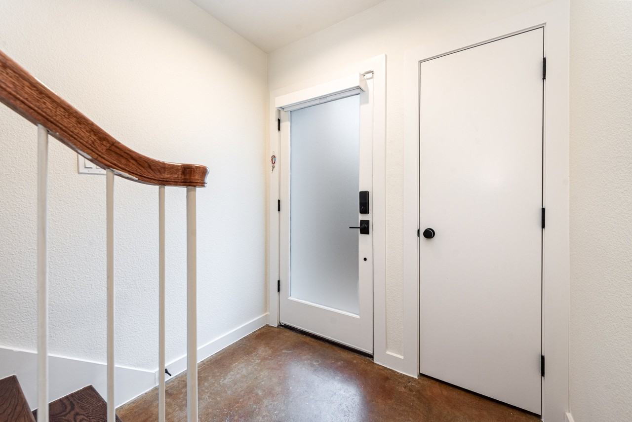 4106 Holland Ave - Photo 3 of 22