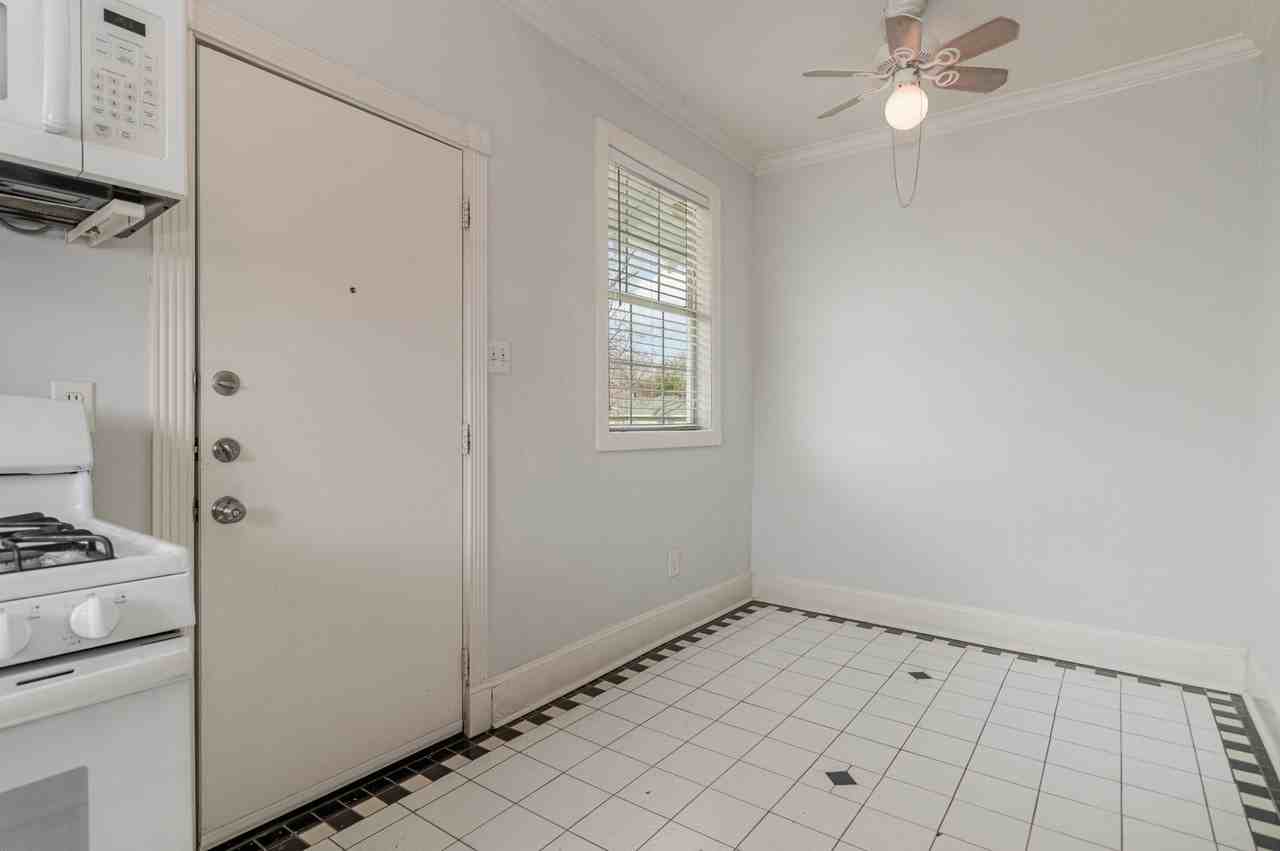 4507 Worth St #A - Photo 5 of 14