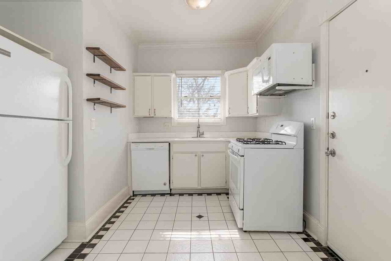 4507 Worth St #A - Photo 6 of 14
