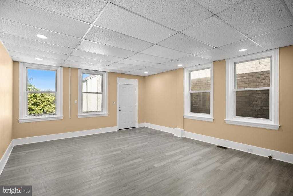 45 S Broad St - Photo 6 of 22
