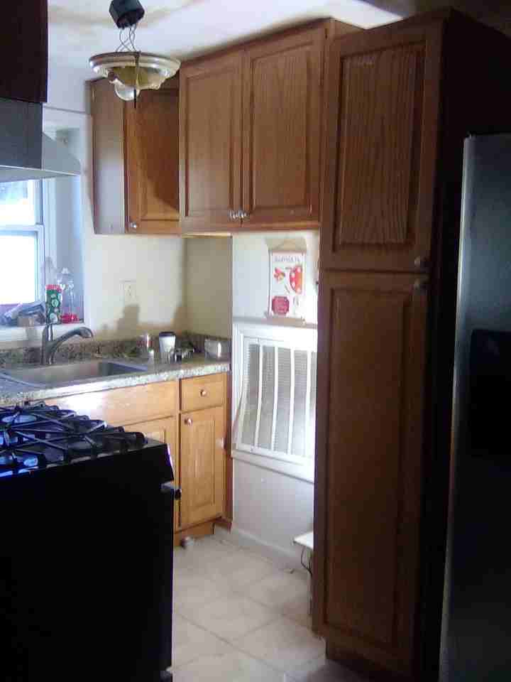 174 Emerson St - Photo 2 of 20