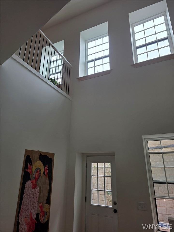 17 W Main St - Photo 2 of 26