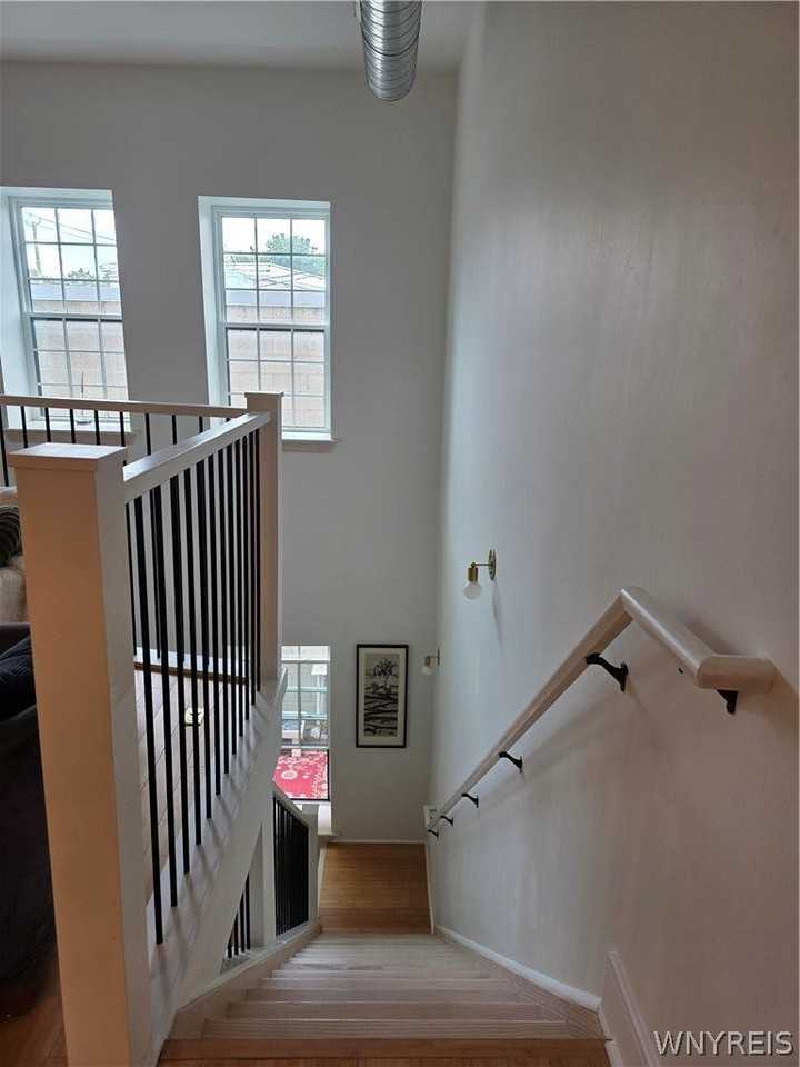 17 W Main St - Photo 7 of 26