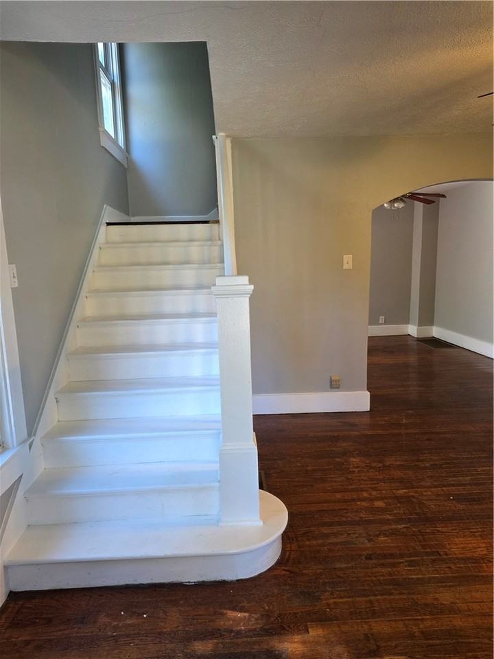 79 S Maple Ave ##9 - Photo 2 of 19