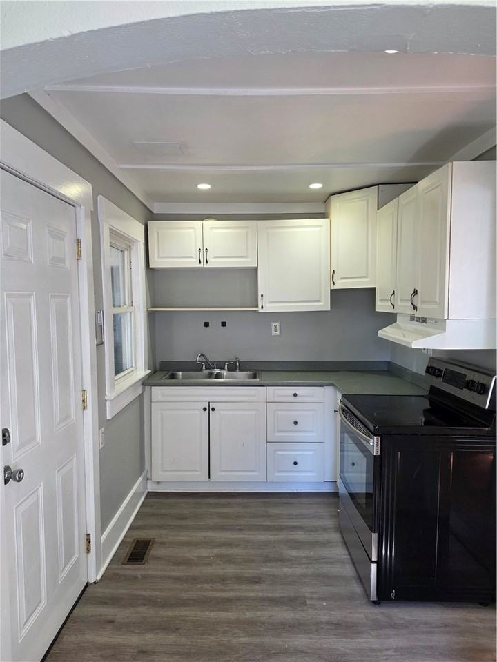 79 S Maple Ave ##9 - Photo 7 of 19