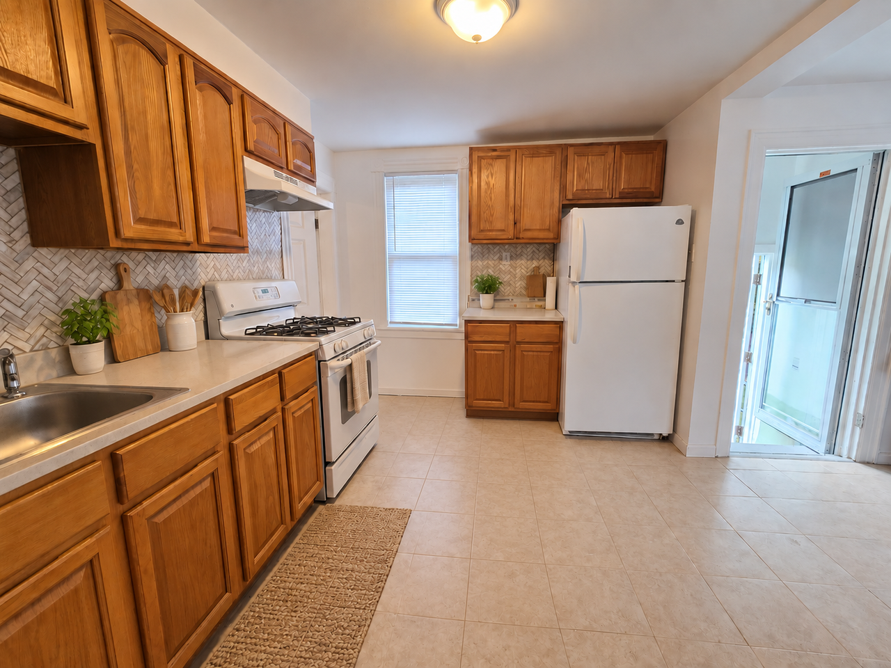 4568 Bronx Boulevard #2 - Photo 6 of 9