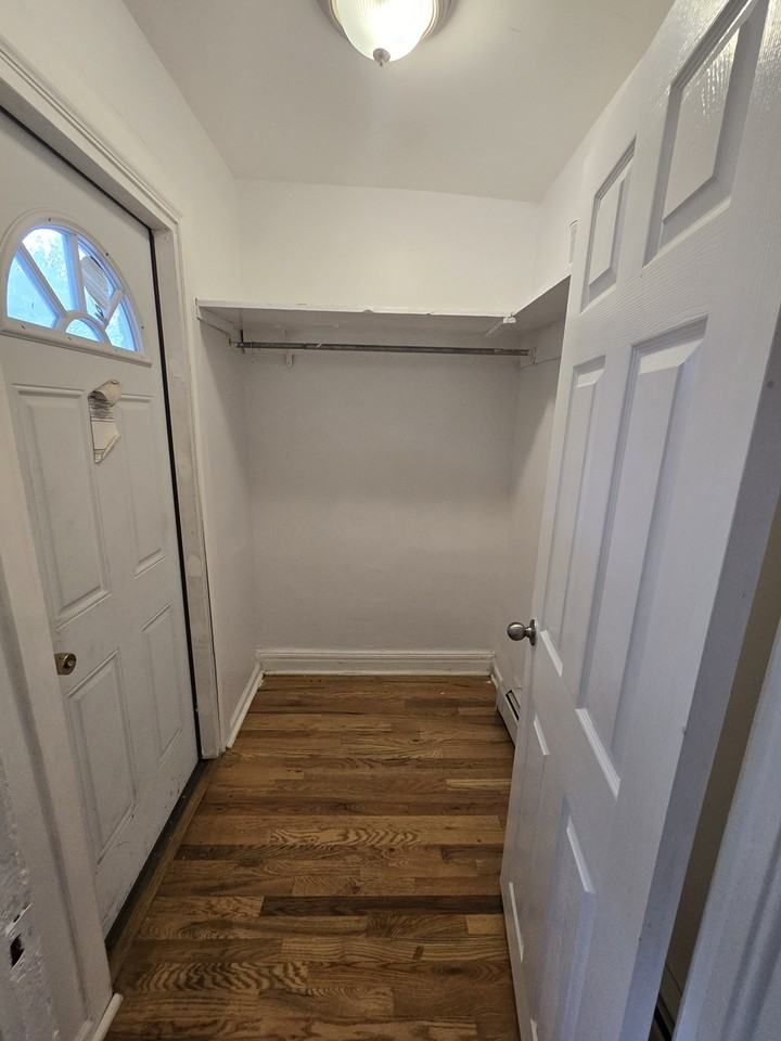 4568 Bronx Boulevard #2 - Photo 3 of 9