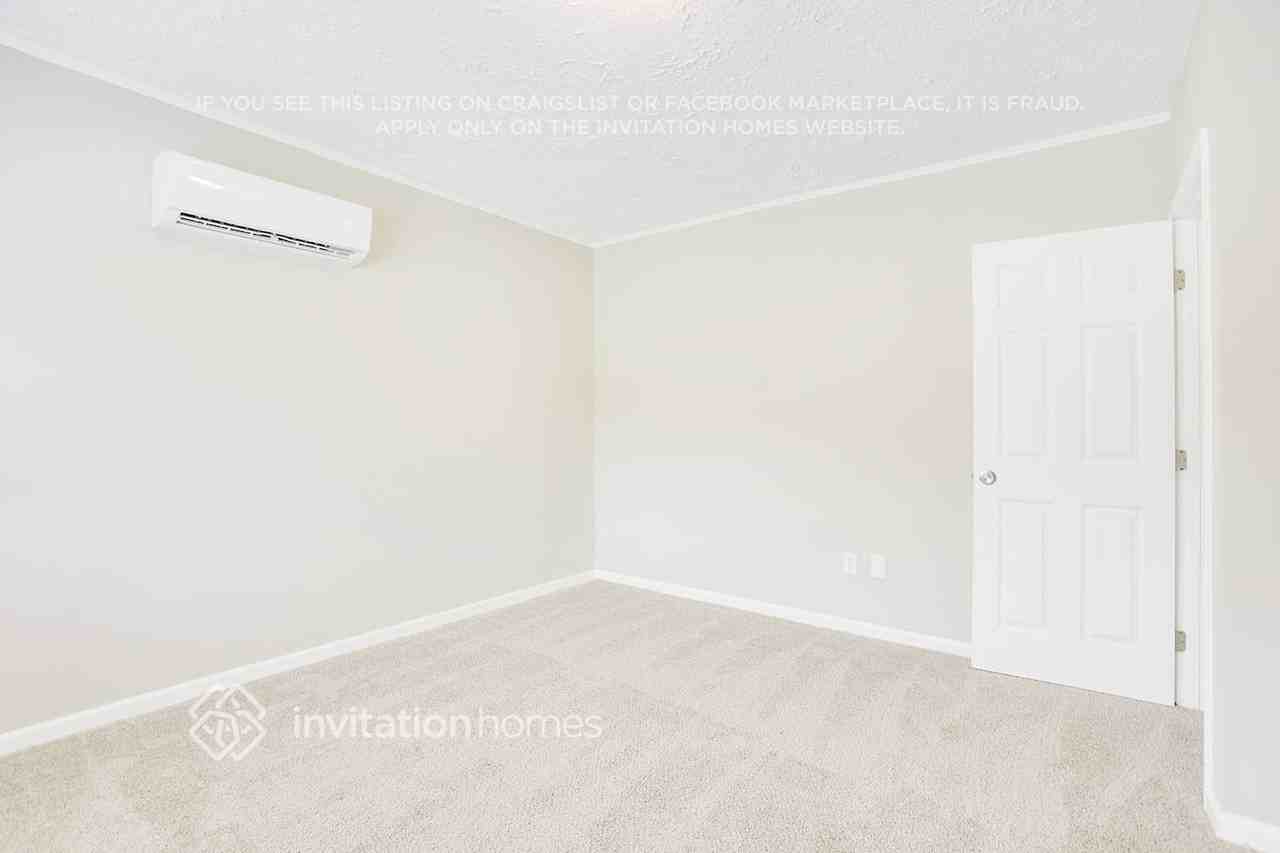 2374 Deer Pass Way - Photo 4 of 24