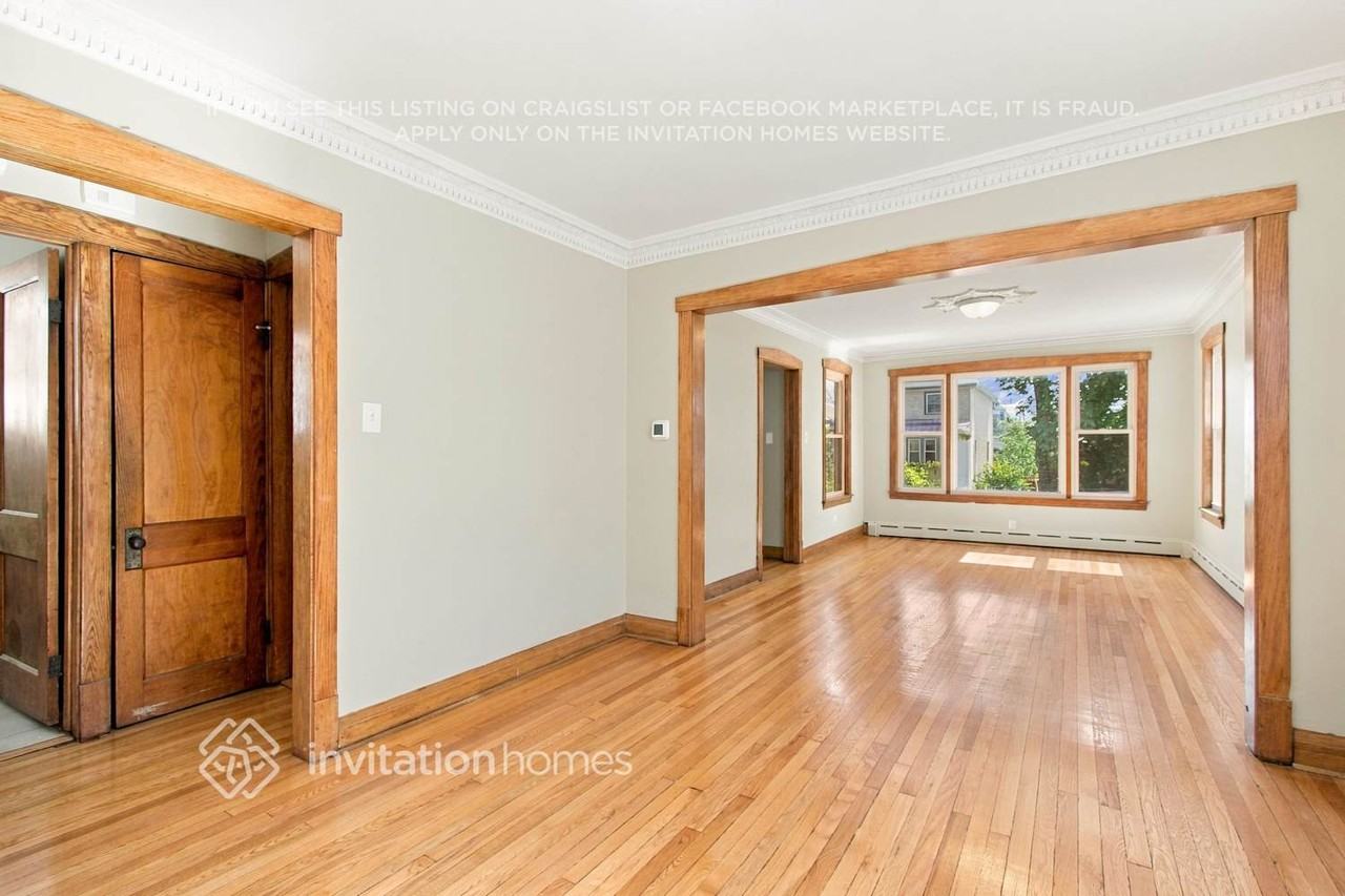 4242 N Moody Ave - Photo 5 of 19