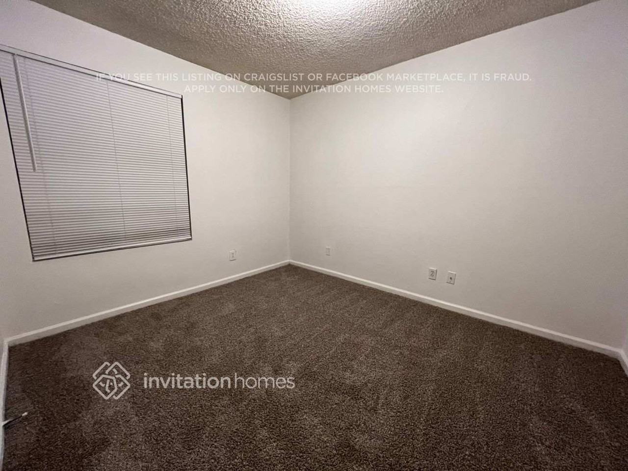 1627 W Libby St - Photo 7 of 12