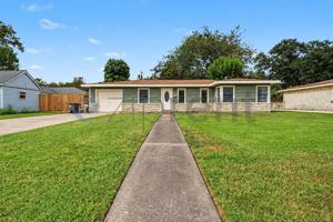 featured image of 1046 18th Ave N