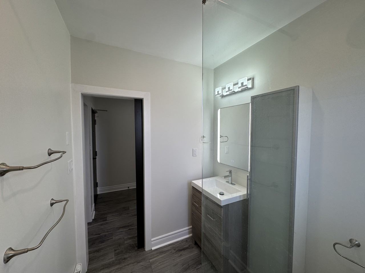 781 Main St East - Photo 6 of 25