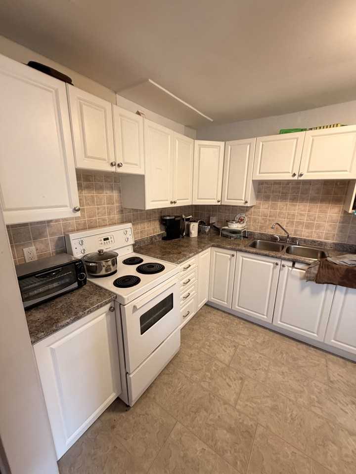 310 Westdale Ave - Photo 6 of 24
