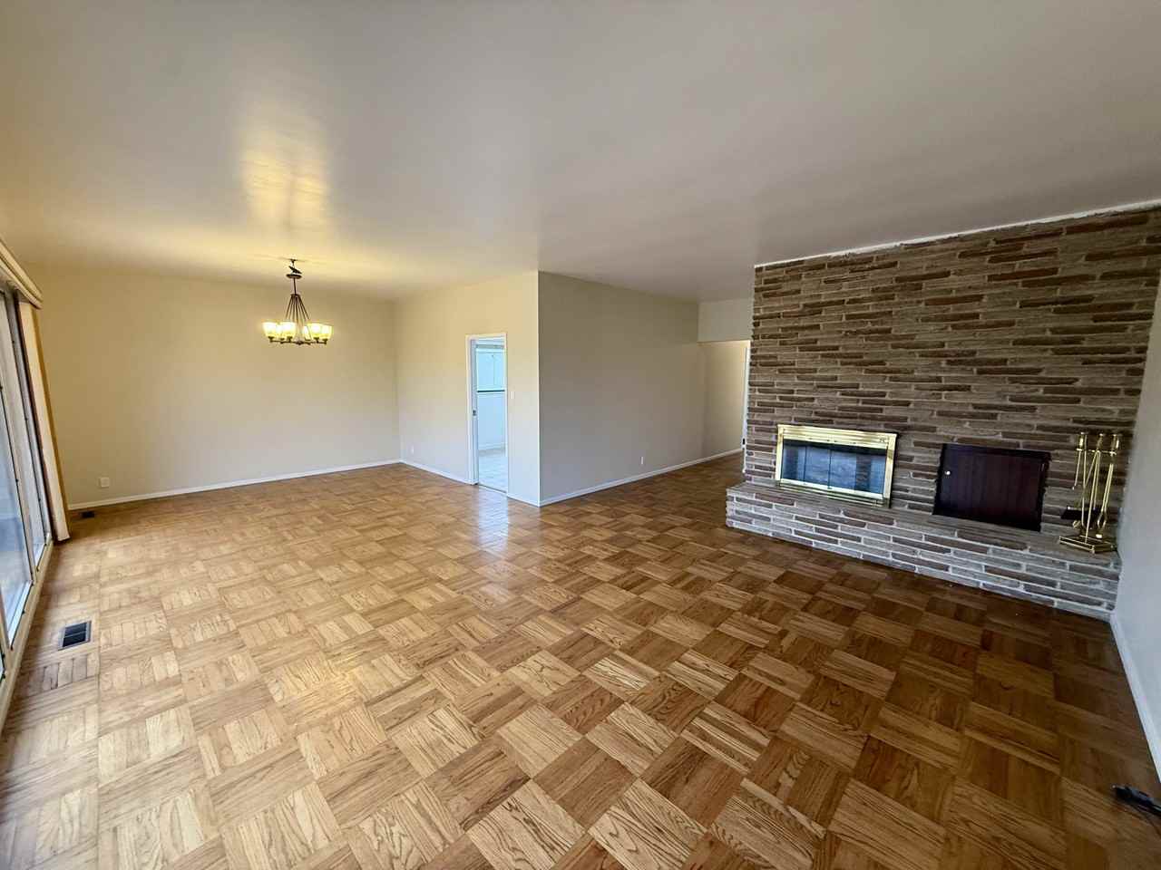 14 Westpark Dr - Photo 2 of 32