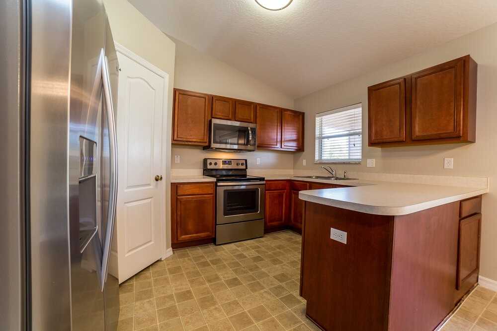 612 Cherry Laurel St - Photo 5 of 16