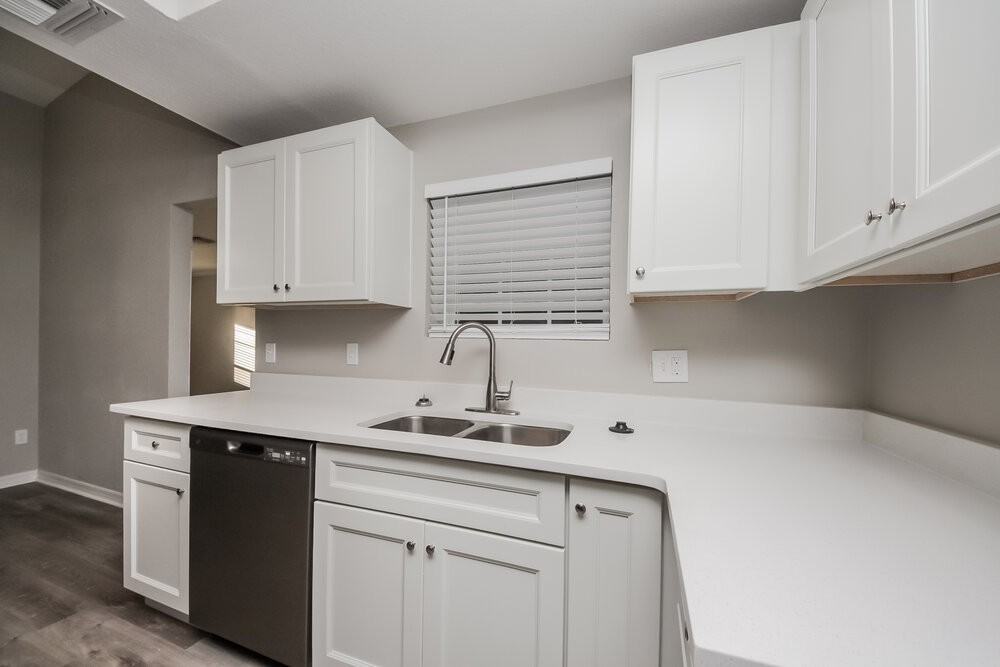 11317 Porto Ct - Photo 7 of 16