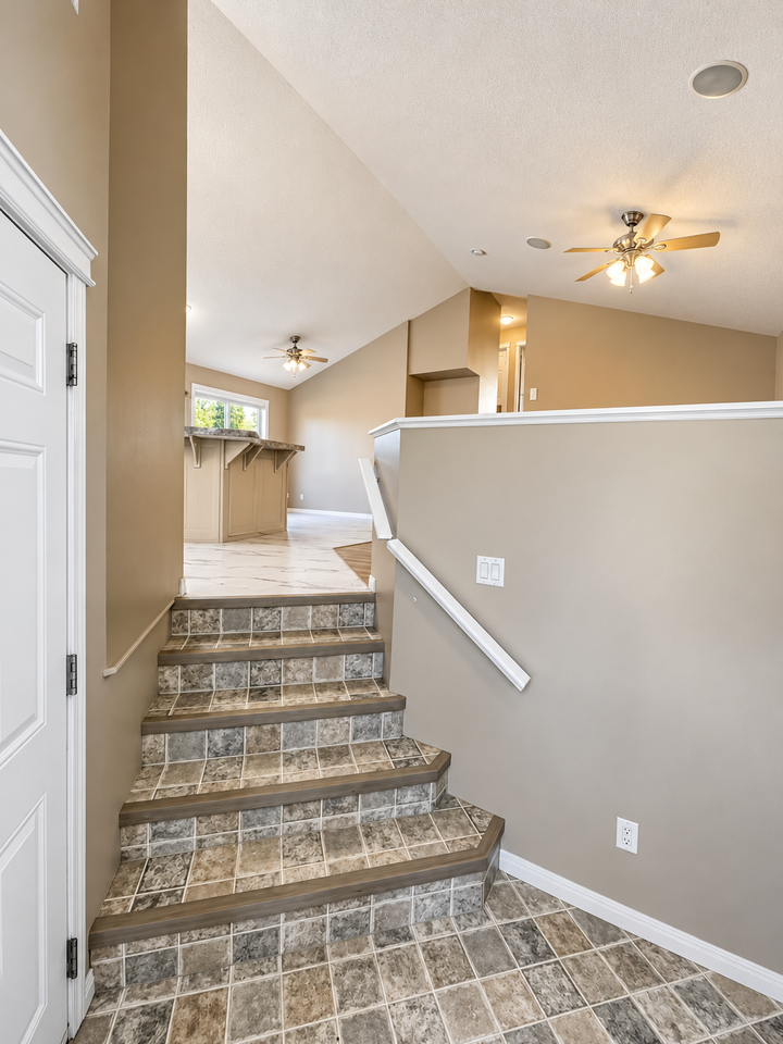 1328 80 St Sw - Photo 3 of 45