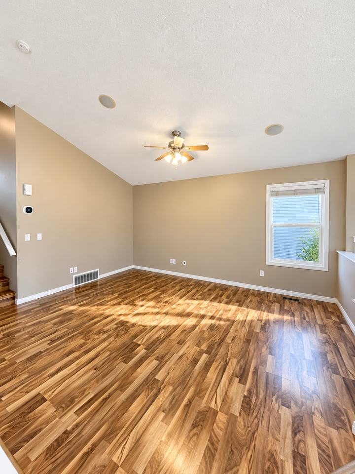1328 80 St Sw - Photo 6 of 45
