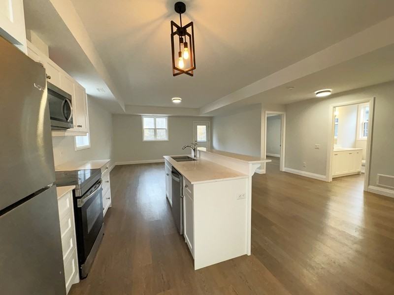 302 Edgehill Dr - Photo 3 of 29