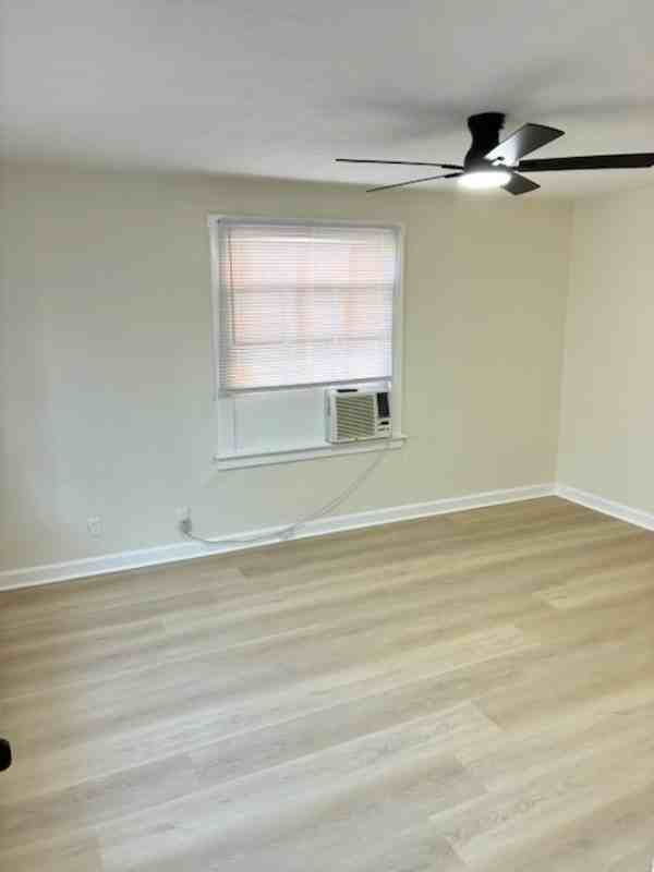 2588 Herschel St - Photo 3 of 16
