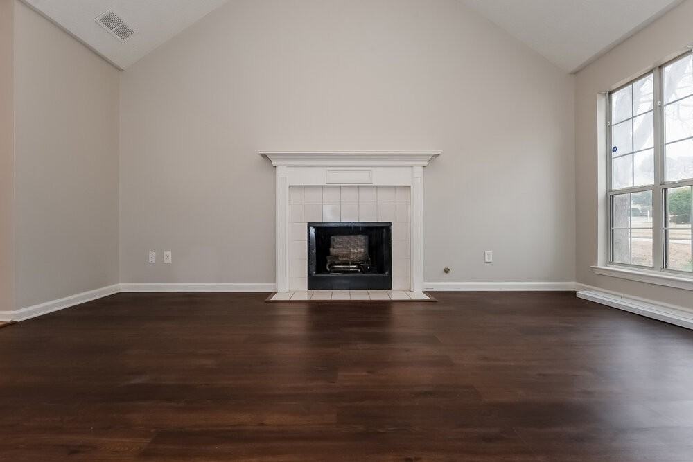 627 Beaver Run Trce - Photo 4 of 16