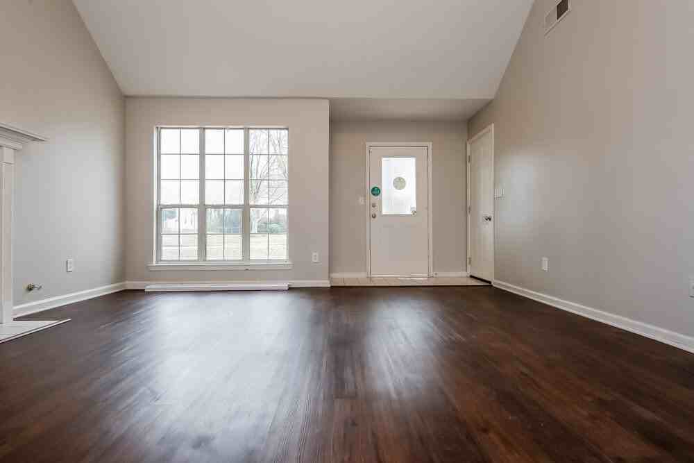 627 Beaver Run Trce - Photo 5 of 16