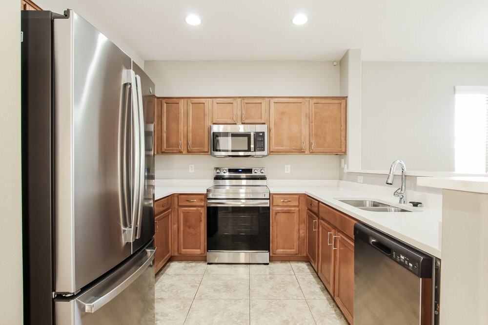 7032 W Alta Vista Rd - Photo 7 of 16