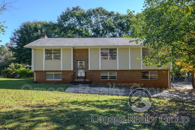 1033 Old Mill Rd - Photo 2 of 50