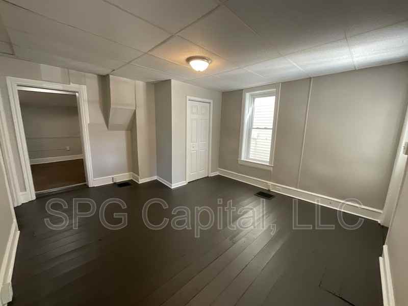 61 W South St - Photo 3 of 10