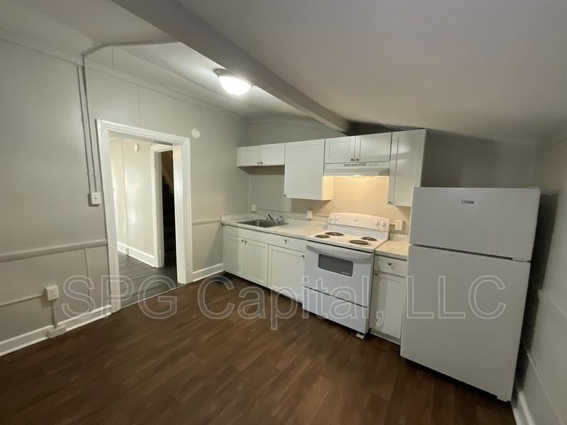 61 W South St - Photo 5 of 10