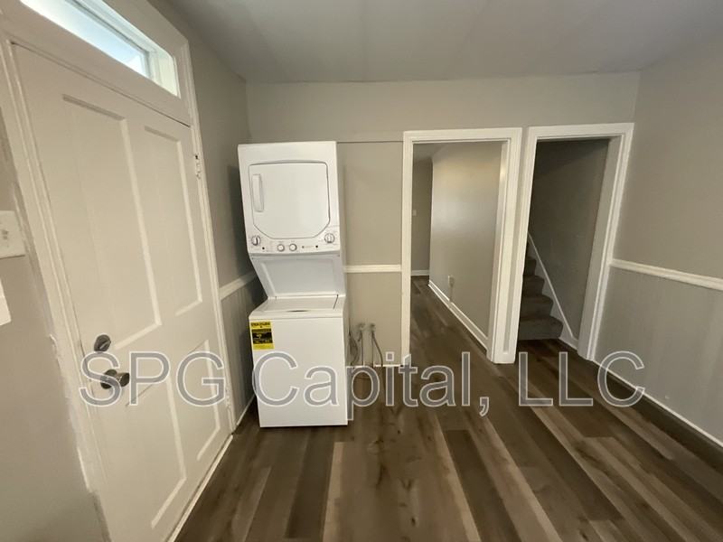 704 E Prospect St - Photo 4 of 10