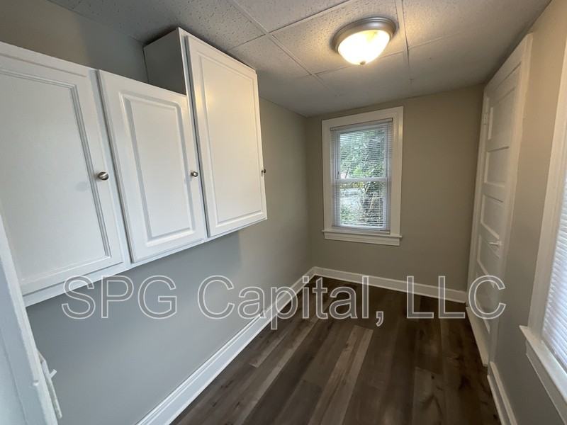 704 E Prospect St - Photo 6 of 10